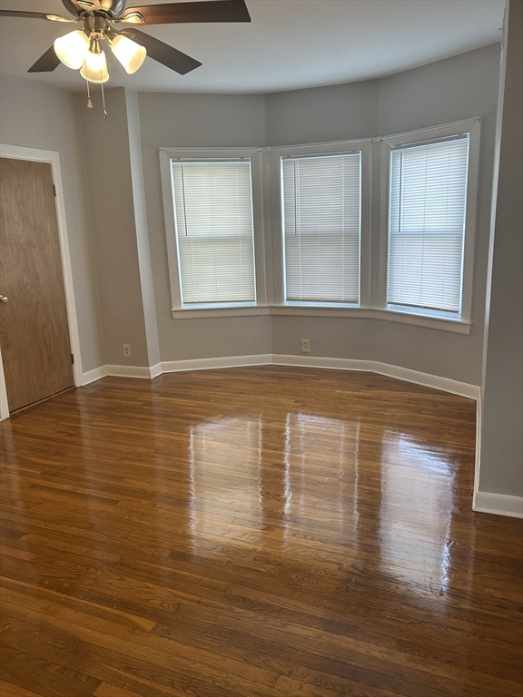 913 Bedford St, Fall River