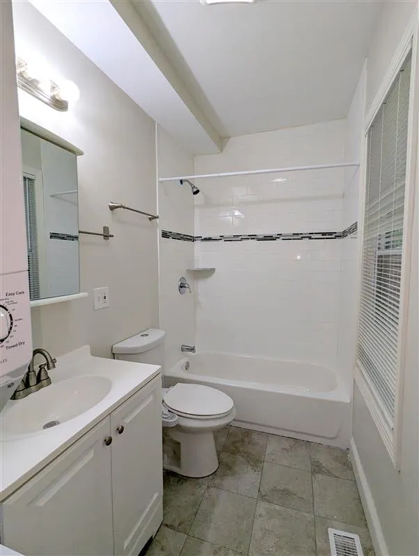 44 Cogswell Ave, North Cambridge
