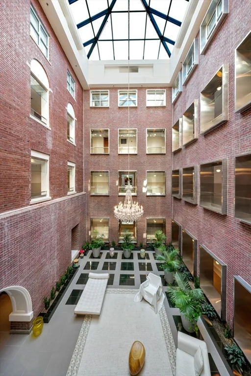 7 Warren Ave, South End