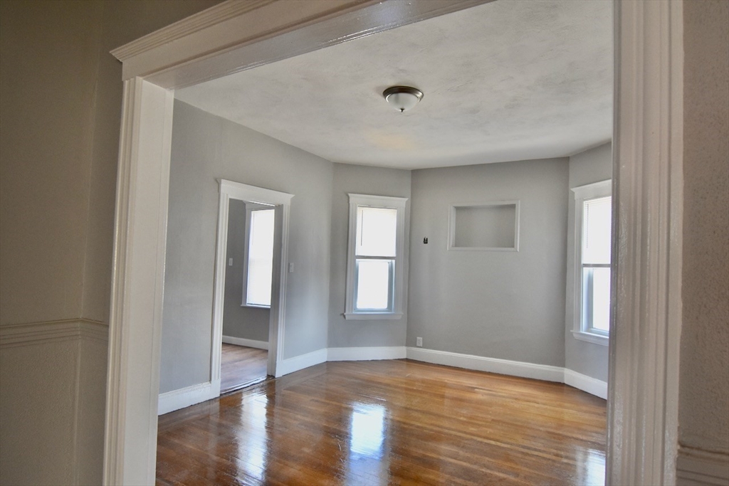 105 Evans St, Dorchester