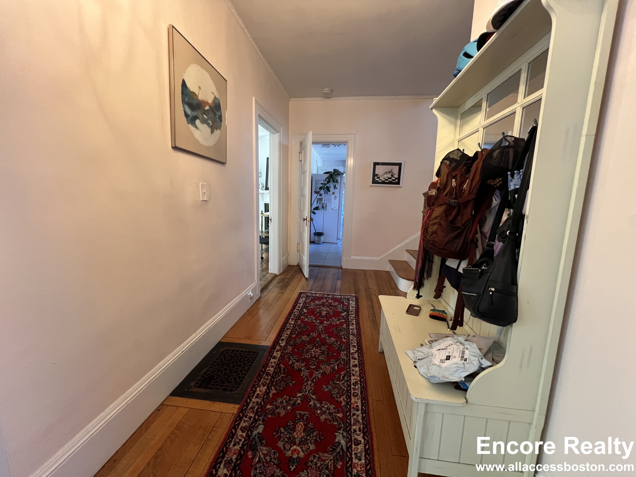 9 Kenwood St, North Brookline