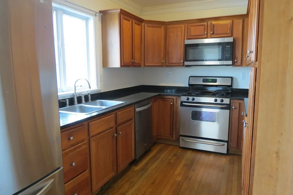 11 Railroad Ave, Salisbury