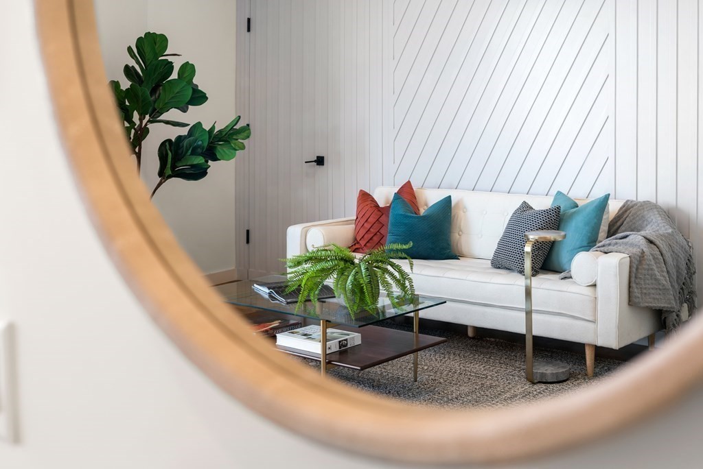 211 Condor St, East Boston