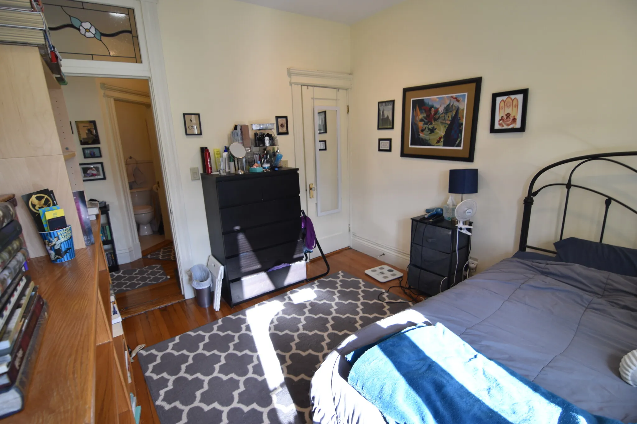 100 Queensberry St, Fenway