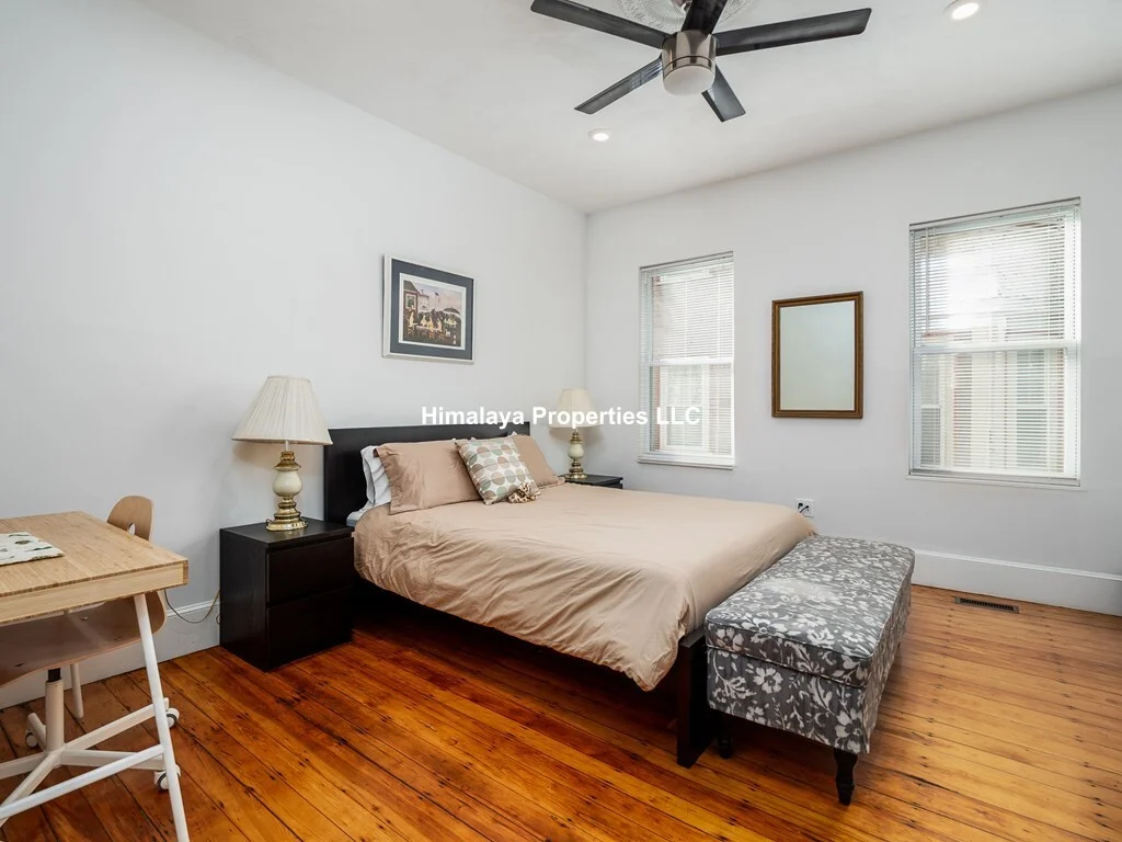 6 Buckley Ave, Jamaica Plain