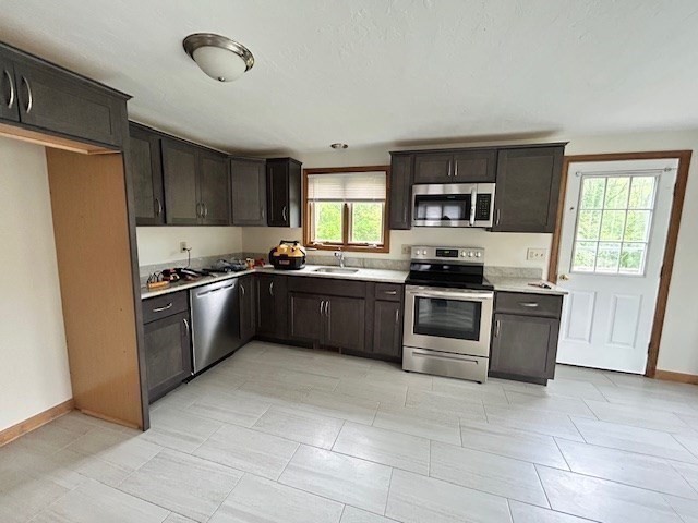 12 Harriet Dr, Bridgewater