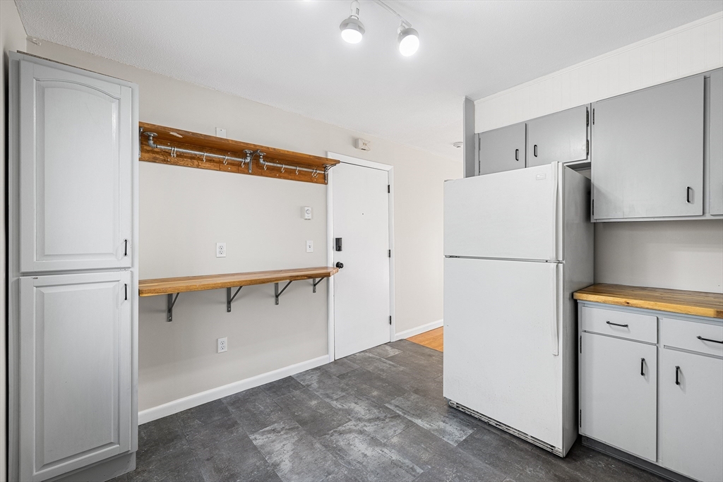 121 Bailey, Worcester