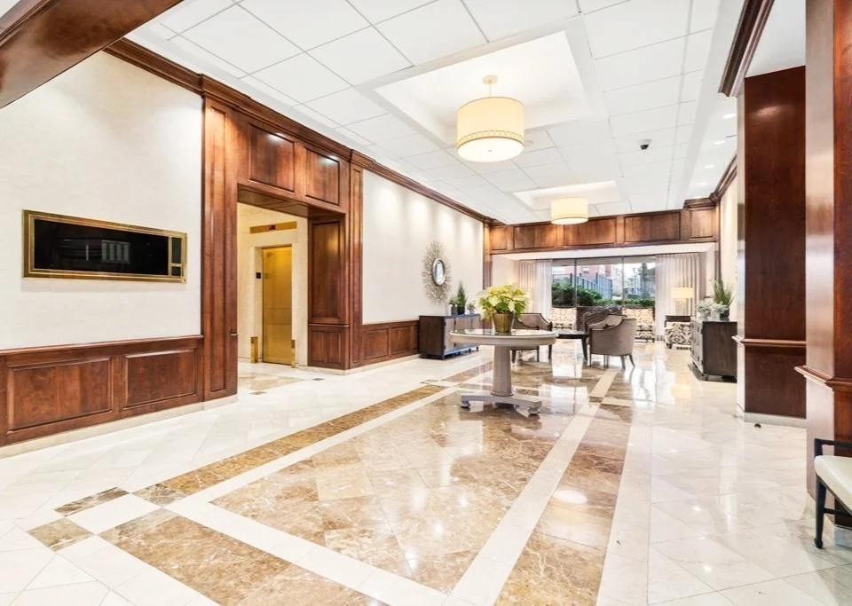 2 Hawthorne Pl, West End