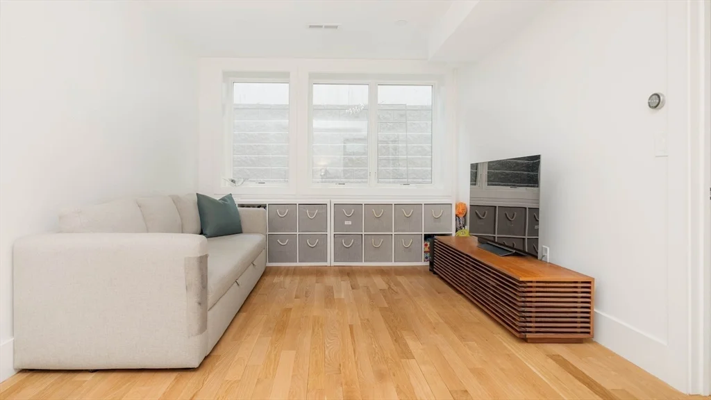 205 Pearl St, Cambridgeport