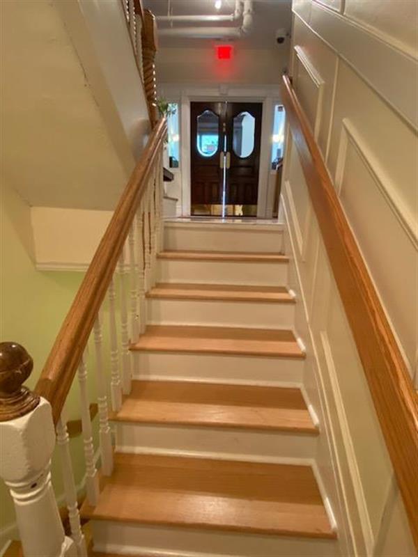 888 Massachusetts Ave, Riverside