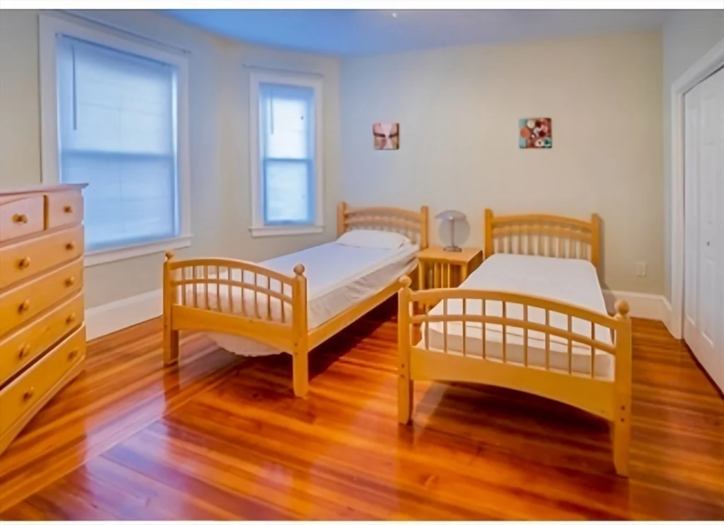 25 Ralph Piteri Ter, Watertown