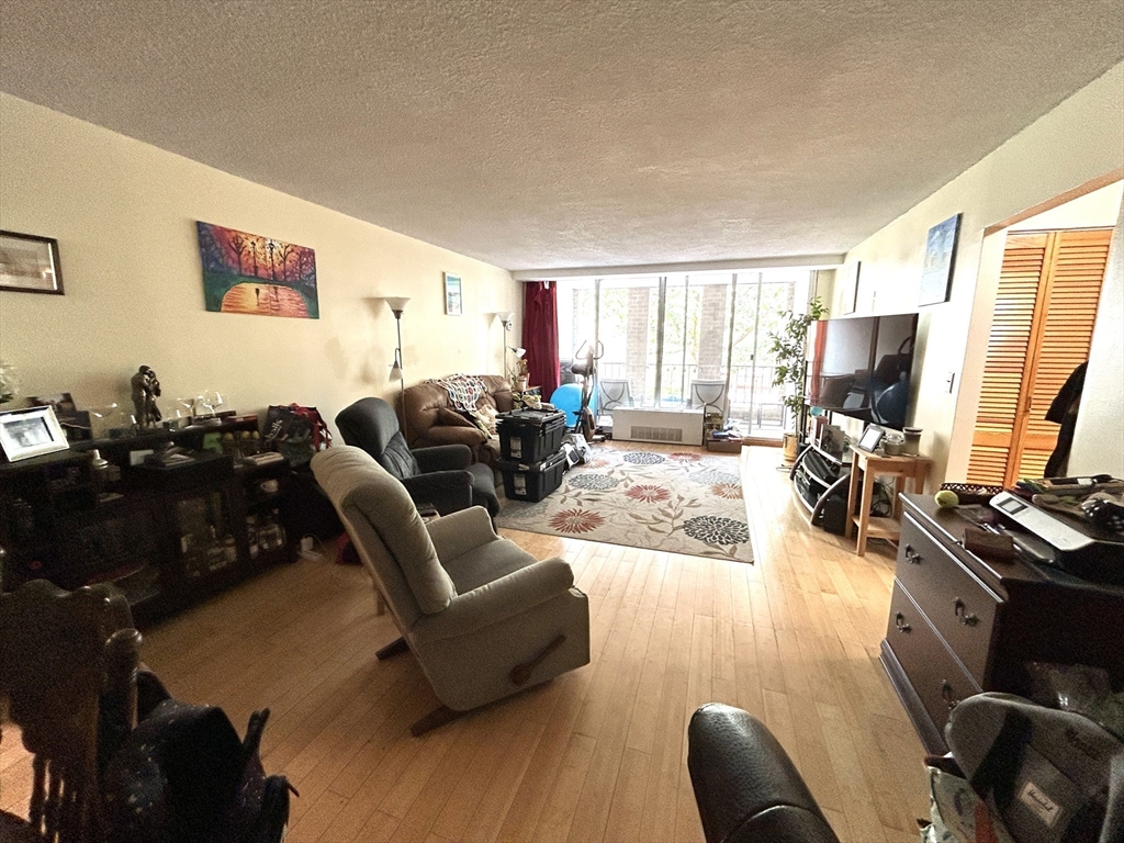 99 Pond Ave, Brookline Village