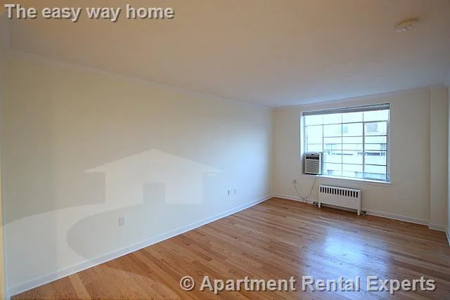 60 Brattle St, Harvard Square