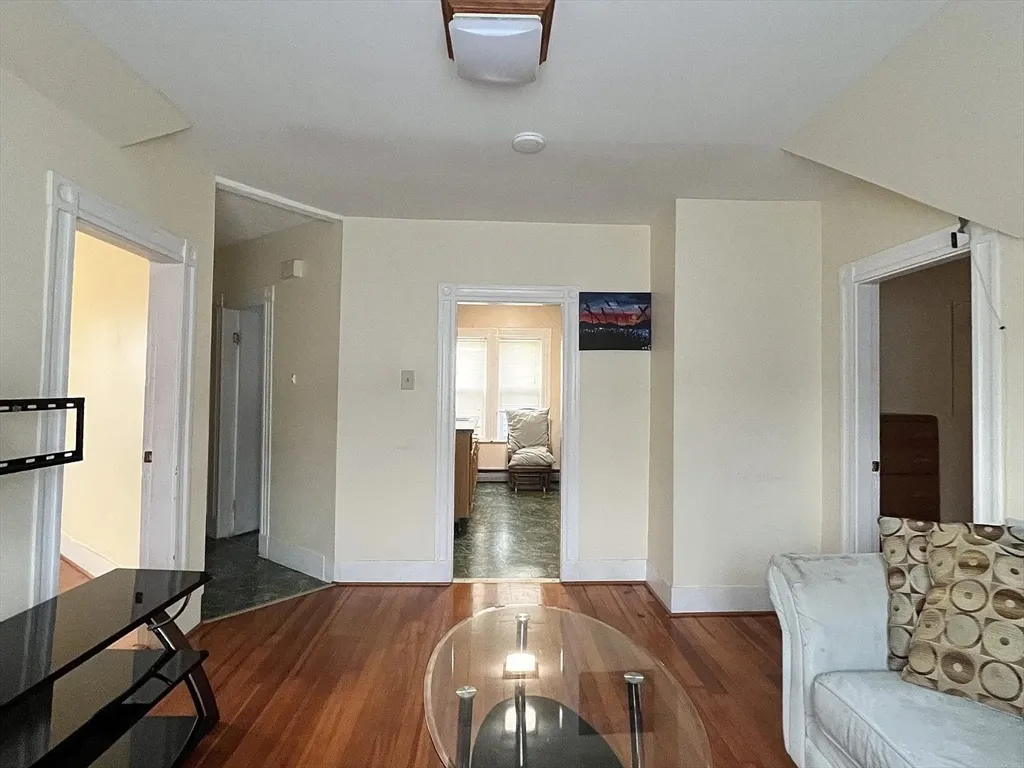 56 William St, South Medford