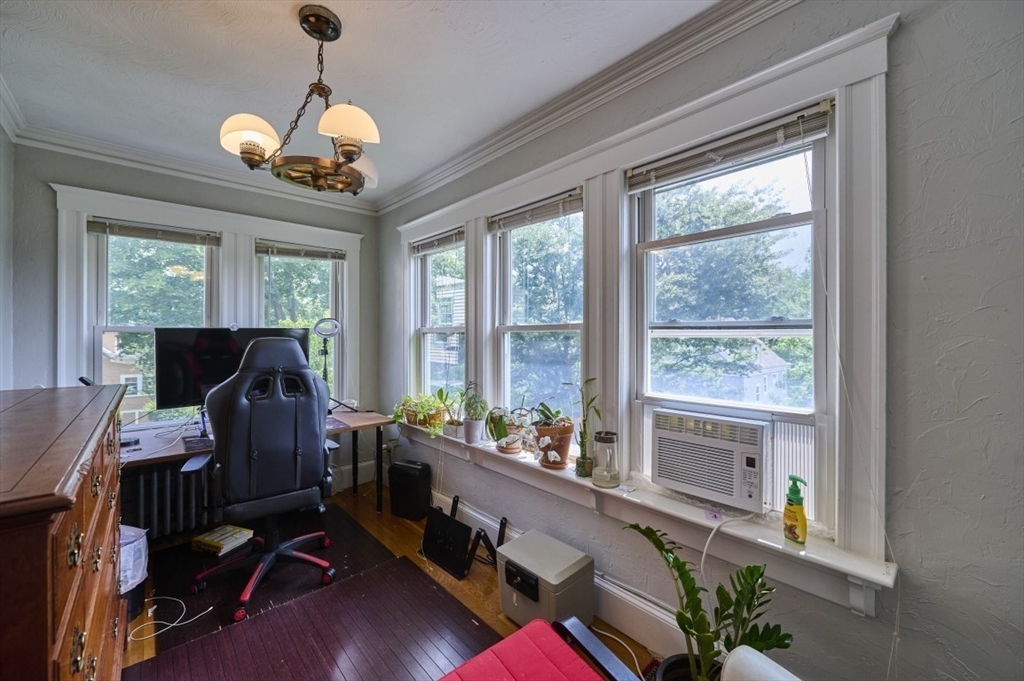 25 Mendum St, Jamaica Plain