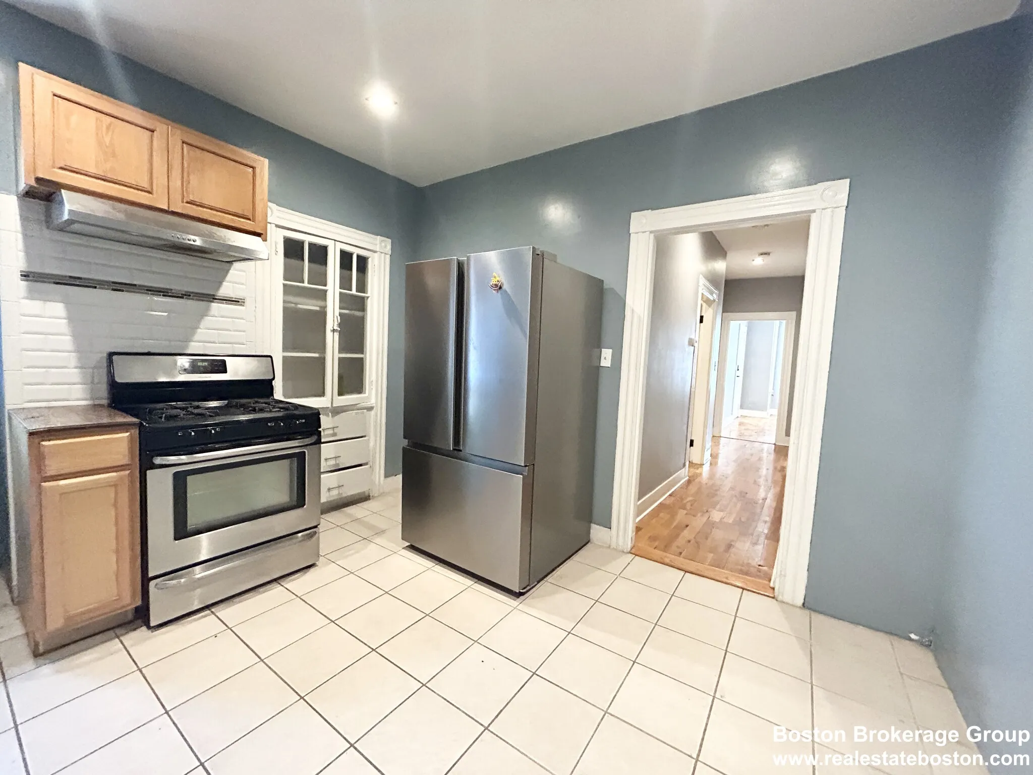 14 Batchelder St, Roxbury