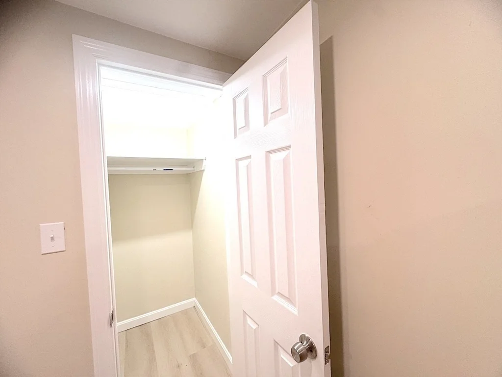 39 Cottage St, Stoneham