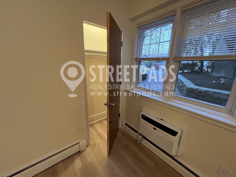 2018 Commonwealth Ave, Brighton