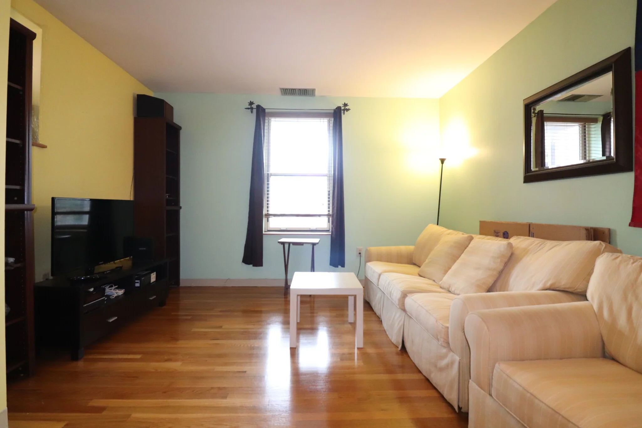 96 Gainsborough St, Fenway