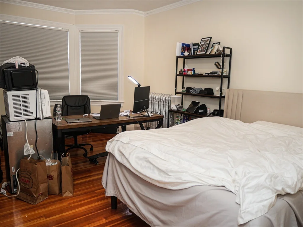 10 Beals, Coolidge Corner