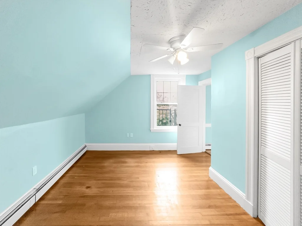 4 Buckley Ave, Jamaica Plain