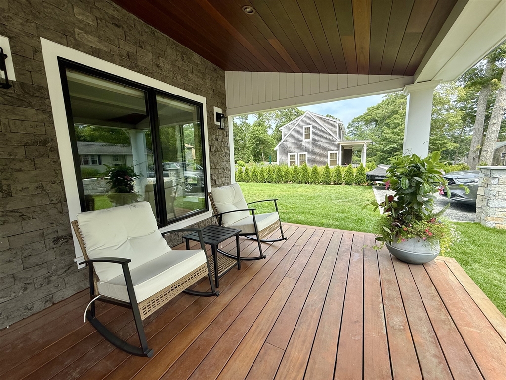 14 Bernard Circle, Tisbury