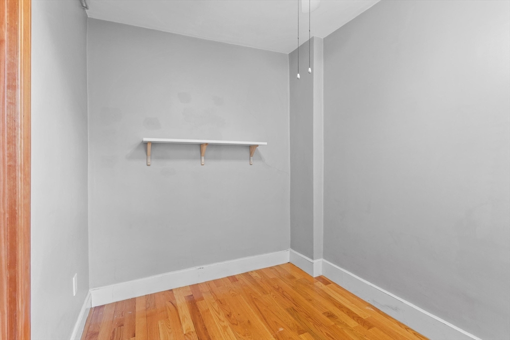 2 Powers Ct, North End