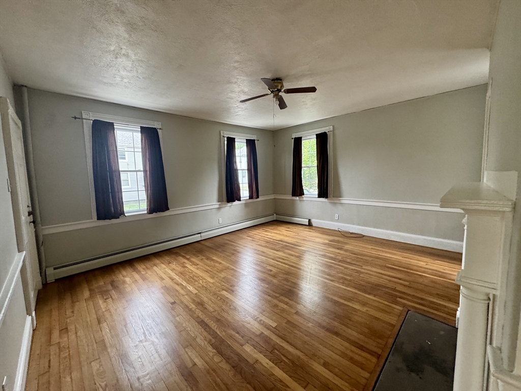 96 Main St, Fairhaven