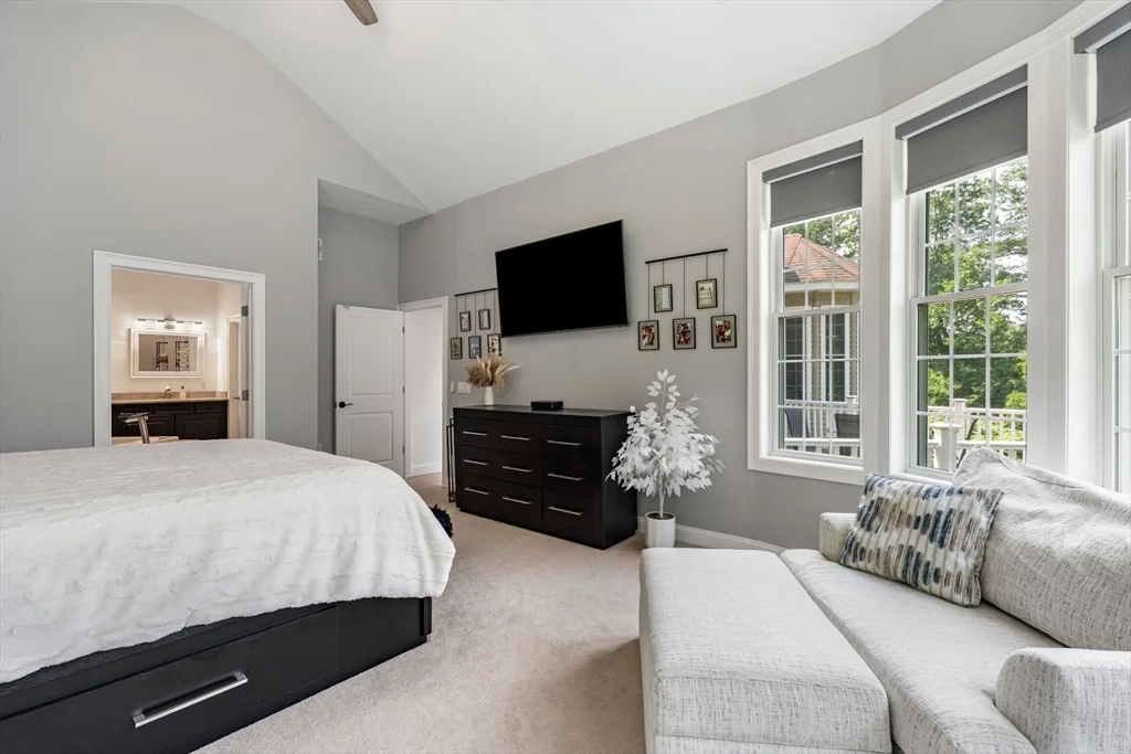 31 Cedar St, North Reading