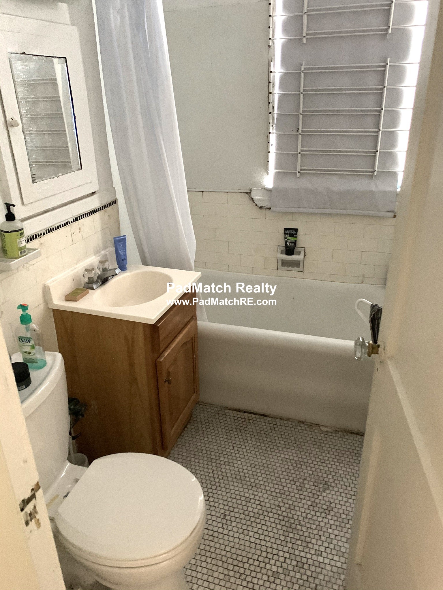 1626 Commonwealth Ave, Brighton