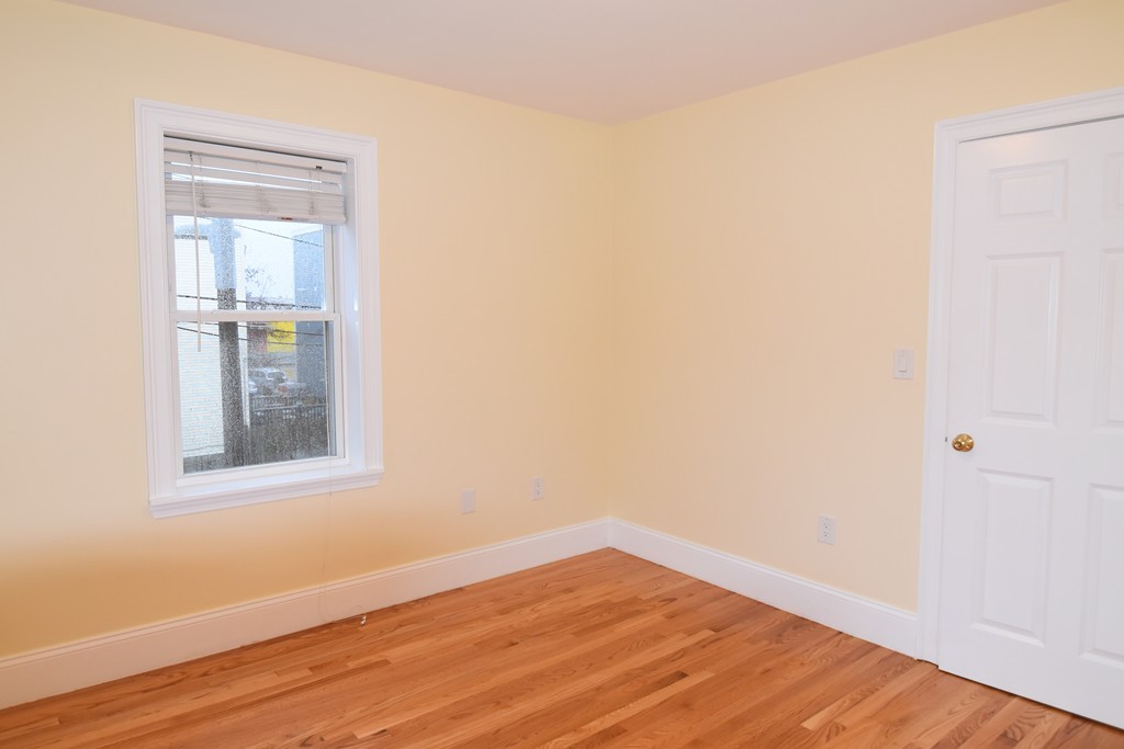 120 D St, South Boston