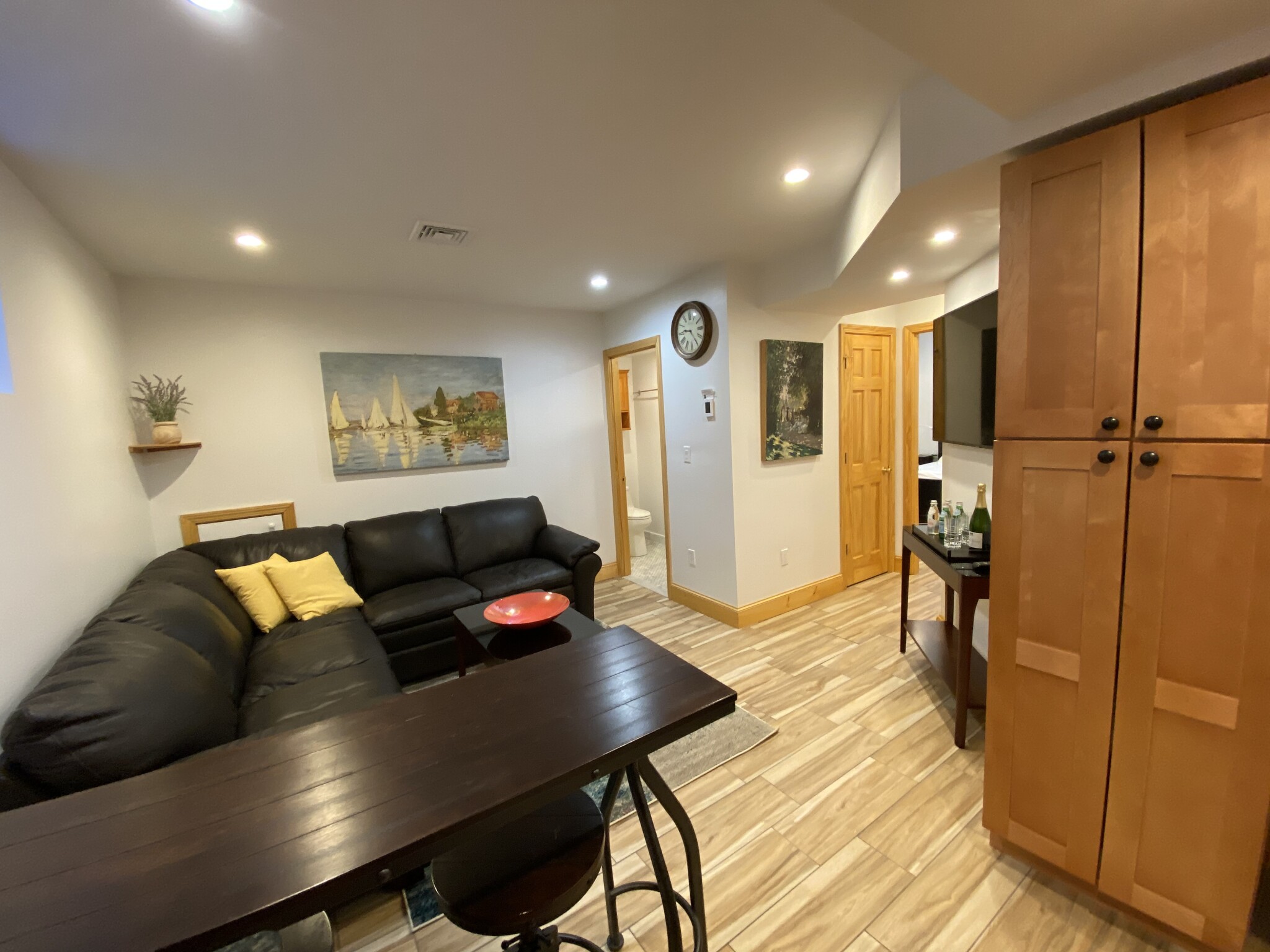 1 Abbottsford Rd, North Brookline