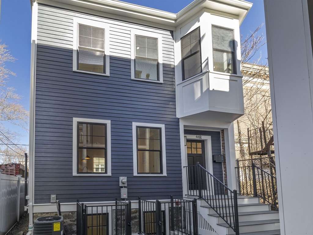 48 Woodward, South Boston