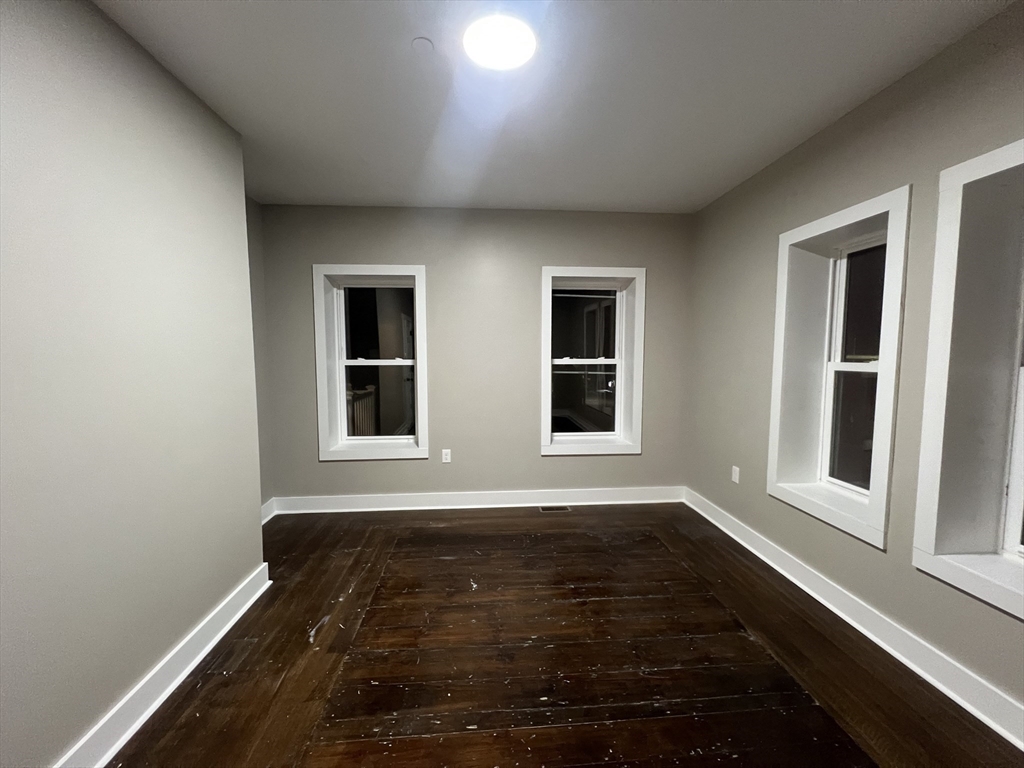 589 Haverhill St, Lawrence