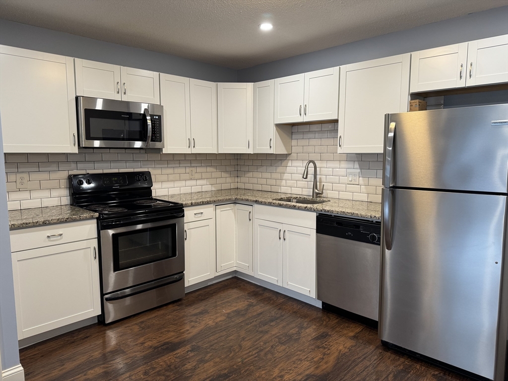 250 Nesmith St, Belvidere