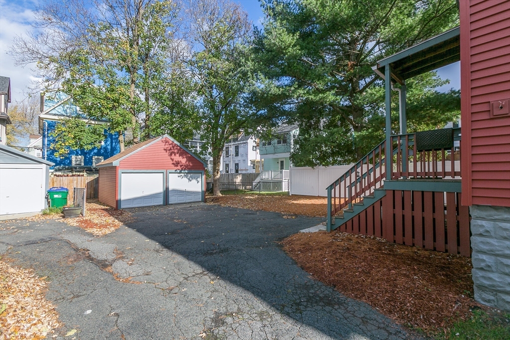 67 Orchard St, Medford