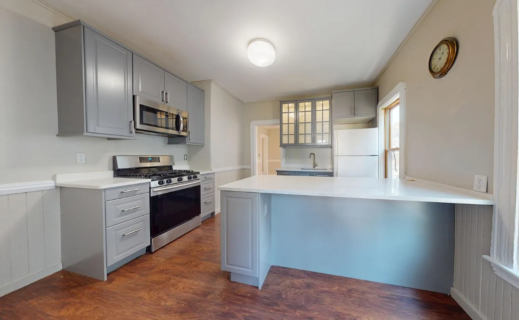 85 Lowden Ave, Powder House Square