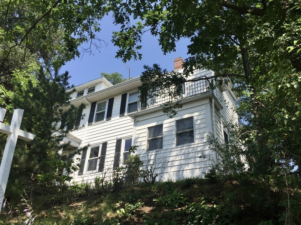 1094 Centre St, Newton