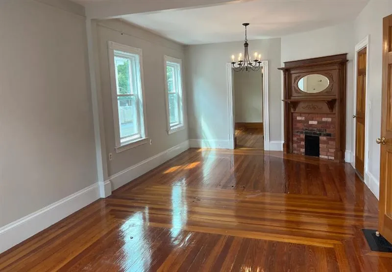 16 Edward Sullivan Rd, Strawberry Hill