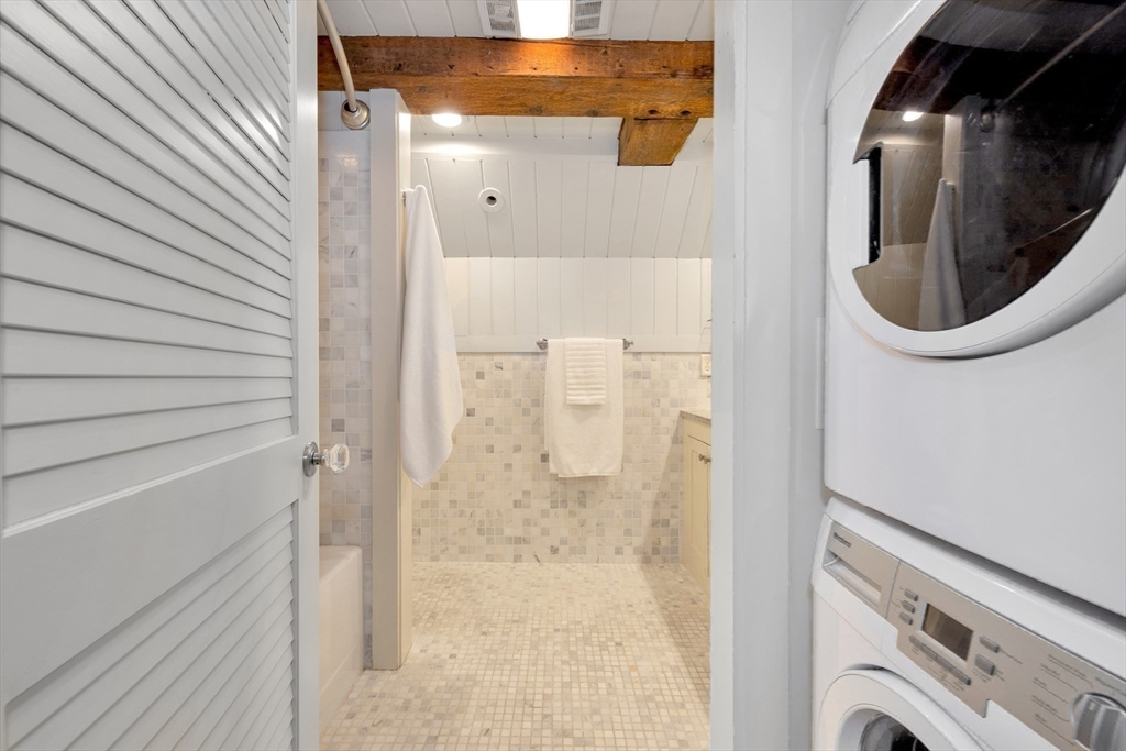 75 Fulton, Waterfront