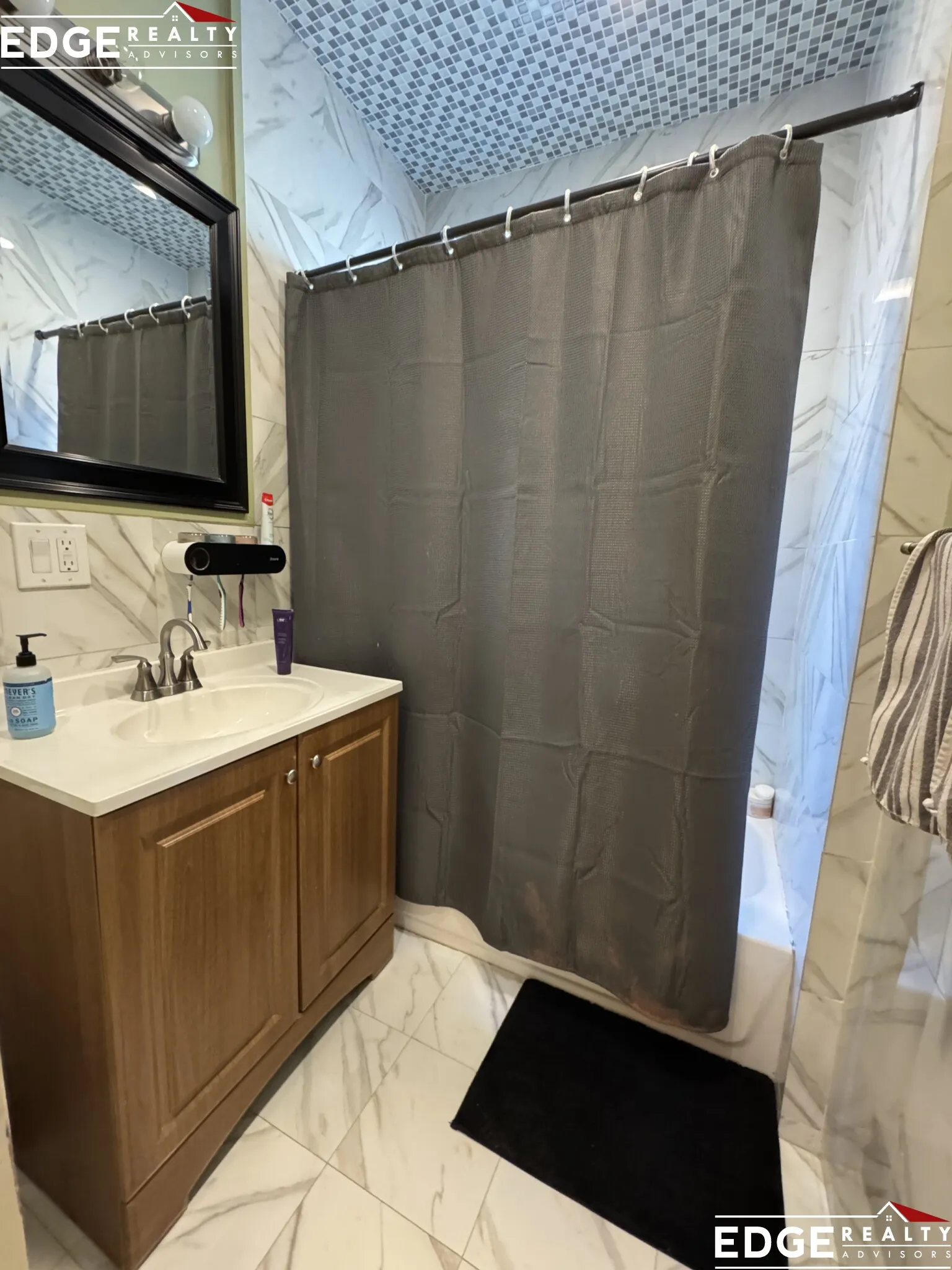 141 Summer St, Watertown