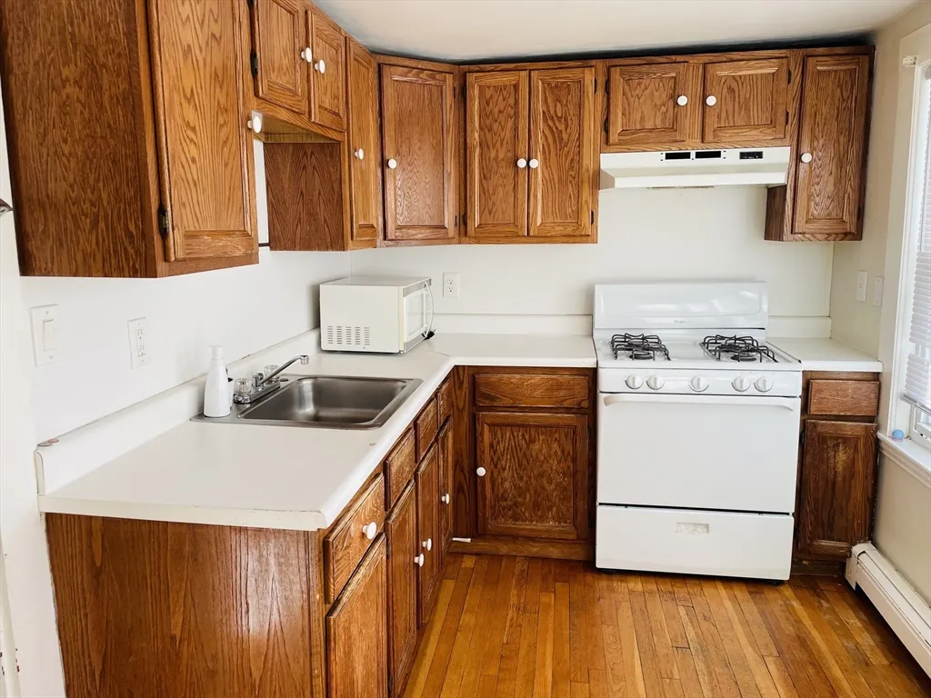 144 School St, Waltham