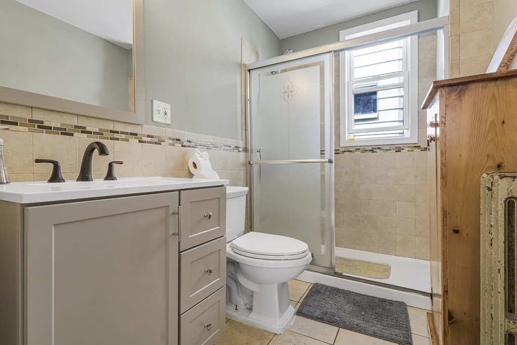 37 Harbor View, Dorchester