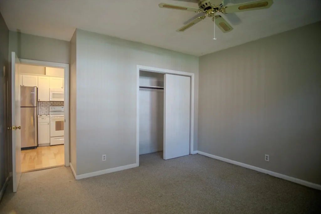 3 Tara Dr, Weymouth