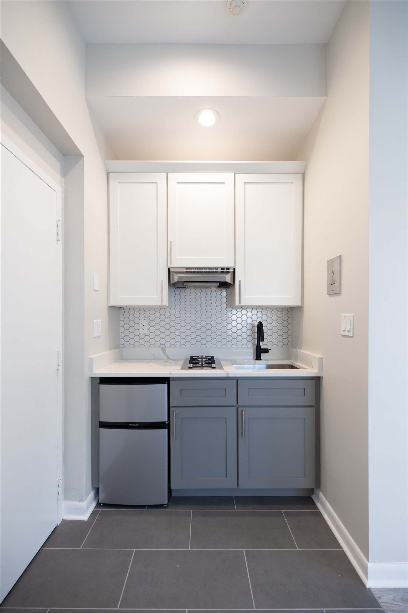 158 Saint Botolph St, Back Bay