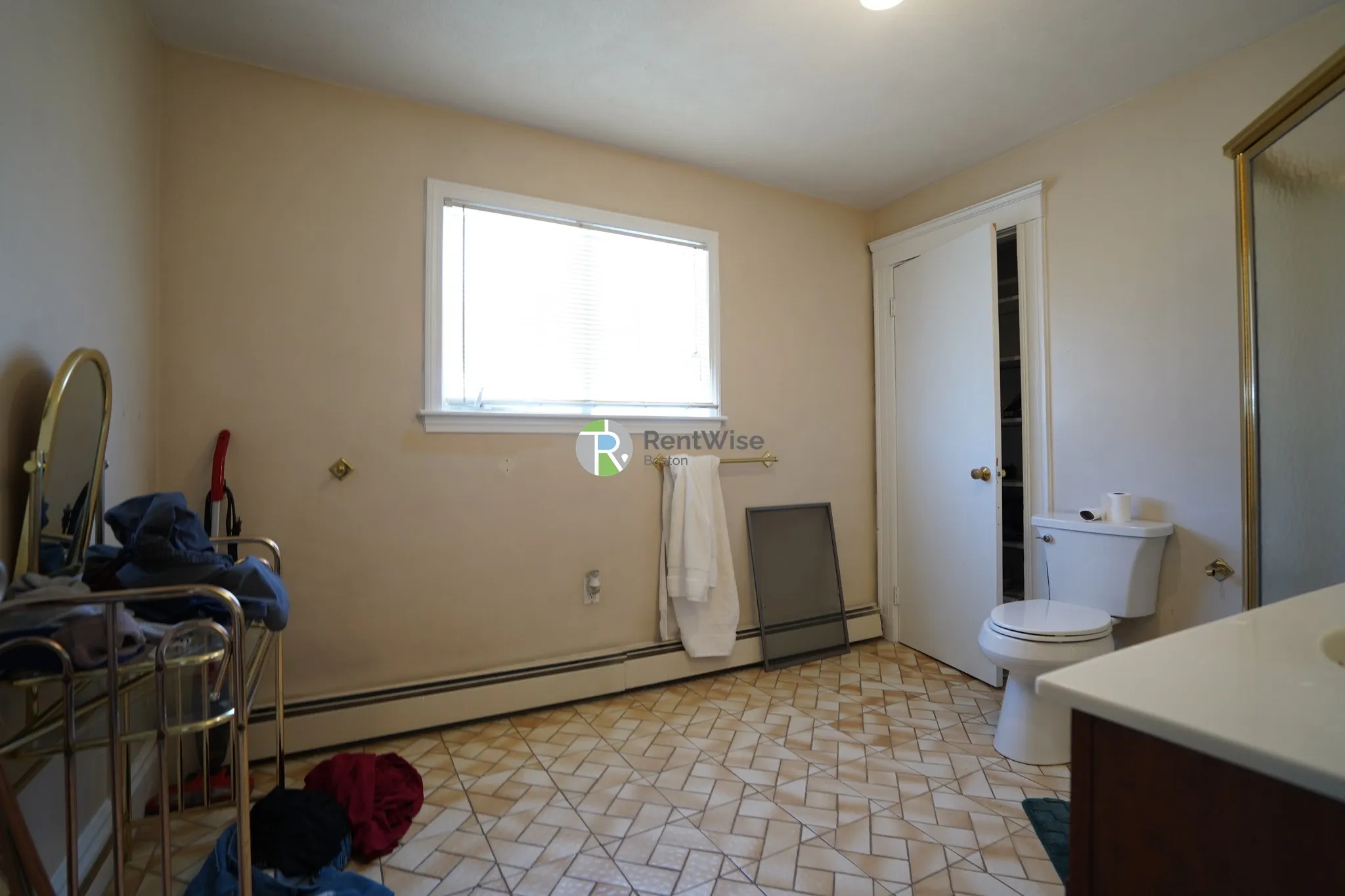 52 Pearson Rd, Tufts