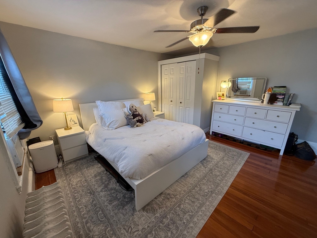 350 Dorchester St, South Boston