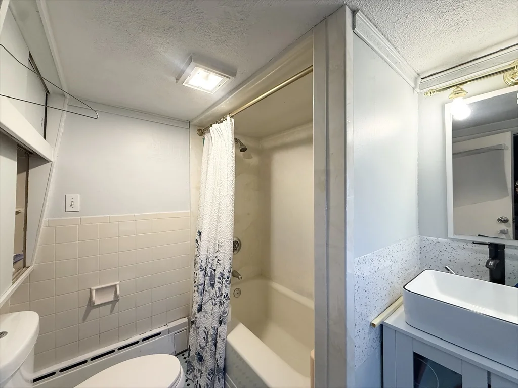 58 Lake St, Lakeview