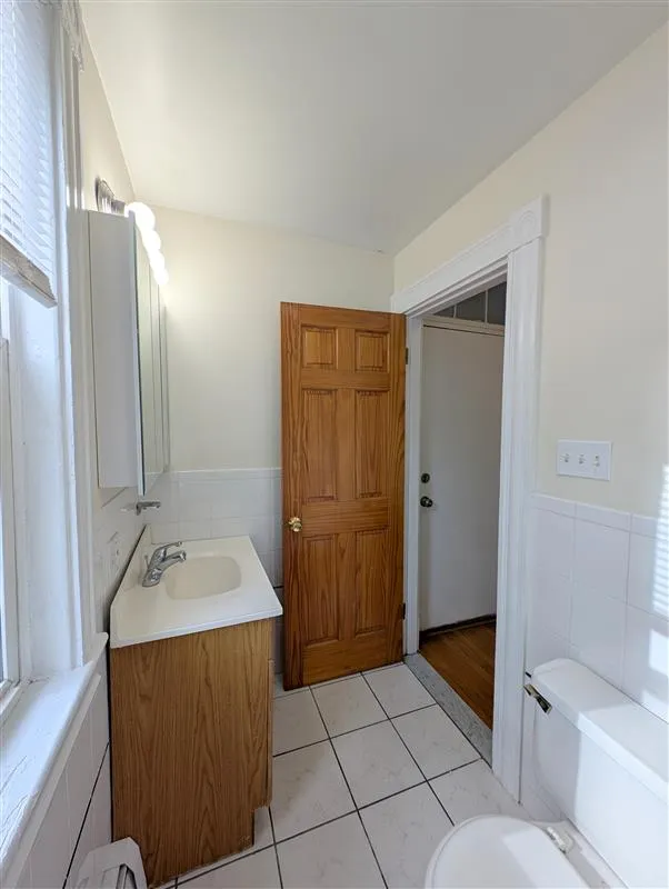 392 Washington St, Ward Two