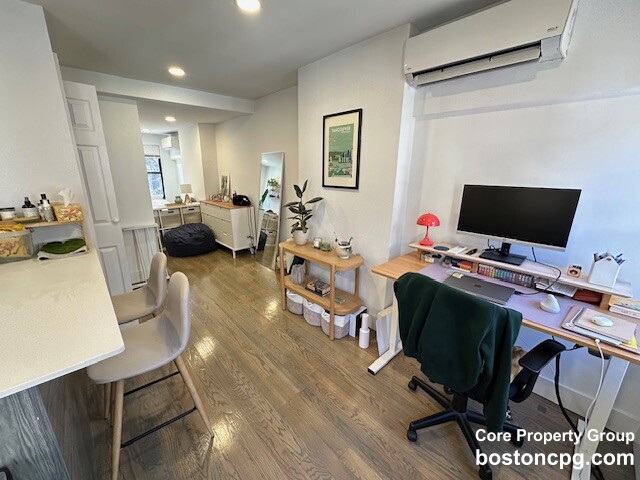 61 Joy St, Beacon Hill